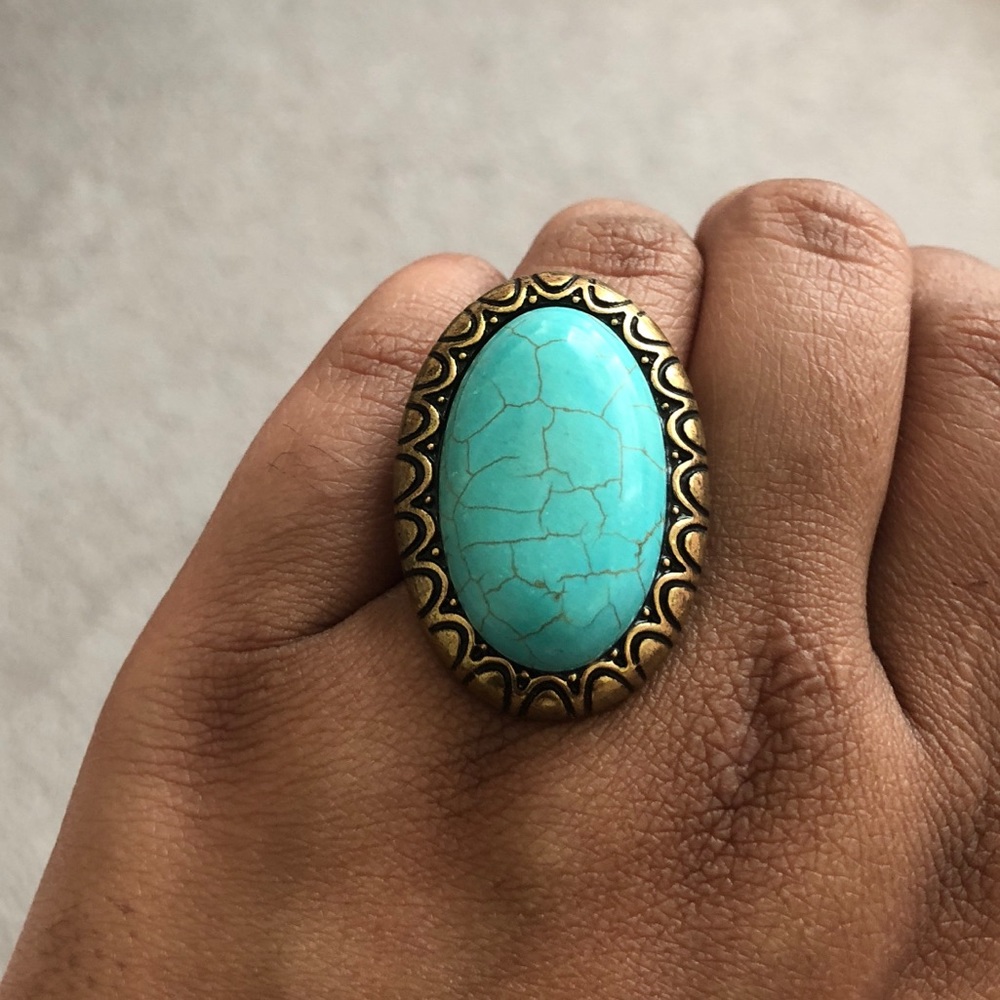 Teal statement ring - Picture 3 of 3